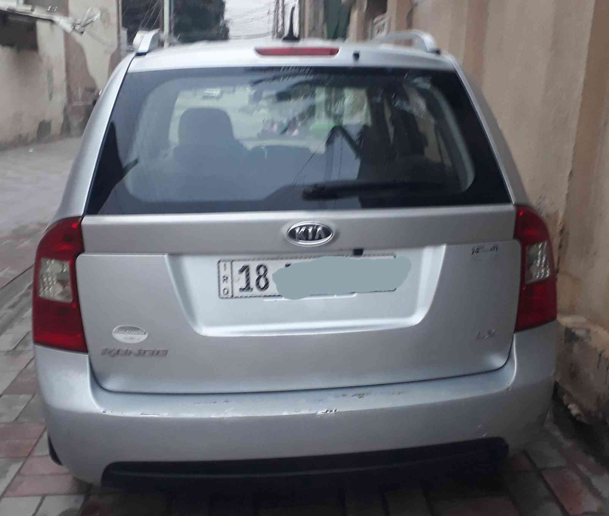 للبيع  او مراوس مع اقل منه كيا رندو موديل  ٩  رقم بابل انكليزي بسمي محرك ٢٤٠٠ تبريد قطعتين صبغ ثلاث قطع شاشه مع كامره خلفيه دواره تحكم استيرن جهتين سعره  ٩٥ قفل للاستفسار ***********
