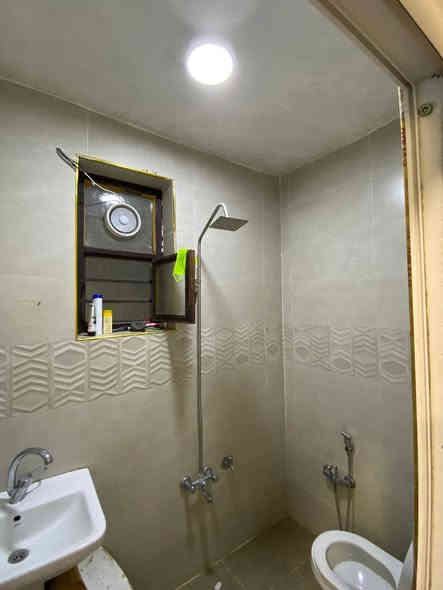 السلام عليكم مشتمل للبيع المساحة ١٠٠ متر الوجه ٤ نزال ٢٥ طابو ملك صرف يحتوي على كراج استقبال مطبخ خدمات منور غرفه نوم الطابق الثاني غرفه نوم الموقع الشهداء شارع المضخة الثاني خلف مستوصف الاستفسار اتصل ***********
