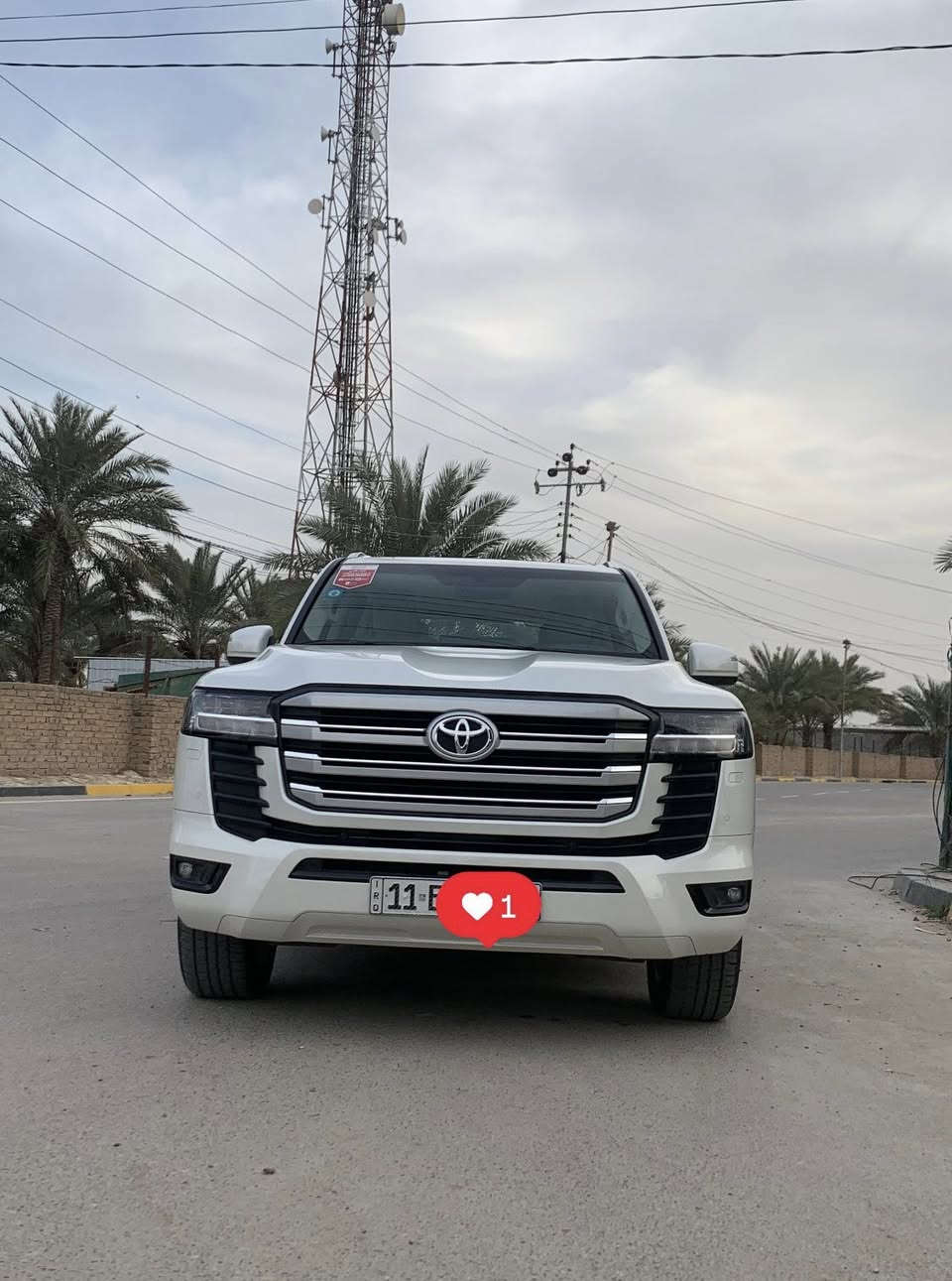 للبيع لاندكروز ‏ضمان شركة ساز موديل ٢٤                           كفاله عامه رقم بغداد سعر 7$ ***********
