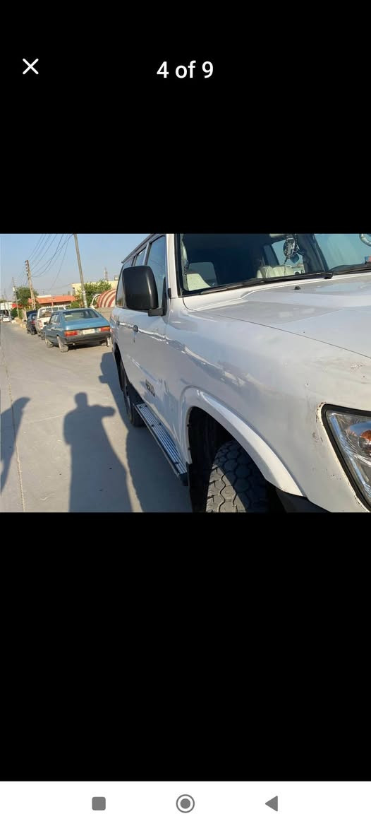 نیسان پاترۆڵ ٢٠٠٢ ناو سپی

ڕەقەم و سەنەوی تازەیە 

ناوی نیە لە حاسیبە 

گێڕ و مەکینەو ئەکسل بە شەرت 

شانصی و تەقیوی بە شەرت 

سەیارەیەکی نموونە هی ماڵە سەیارەی مەعرەز نیە

سیستەمی خازی لەسەرە

صالانسای بیلادە 

بستێکی دەرگای سایەق و نیوە تۆزێ زیاتری سەقفەکەی بۆیاخە 

بە شەرتی وەرگەڕان و شان دادان

سەیارەیەکی بێ مەسرەف و جایزە 

سعری ٨٦ و مەجالێ برایەنە

*********** السليمانية, العراق
