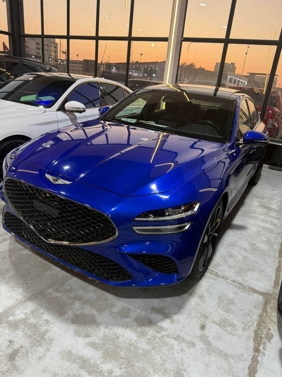 جنسز g70 2023 

رقم بصرة بأسمي سنويه جديده

السياره فور ويل توربو 4 سلندر

حادثها تقرير السياره كلشي ما بيها شرط الفحص

ماشيه 36 الف كيلومتر 

تشغيل عن بعد

• مقاعد ذاكرة (ميموري سيت)

• تهوية وتدفئة للمقاعد

• ستيرن كهرباء + هيتر

• 5 أوضاع قيادة:

Eco – Comfort – Sport – Sport Plus – Custom

• مثبت سرعة رياضي مع بلند الصوت

• Auto Hold

• شحن لاسلكي

• نظام صوت 

• السقف: كنتارا (شاموا) بانورامي

• كاميرات 

• حساسات أمامية وخلفية

• رادارات أمامية وخلفية وجانبية

• كشفات جلد كهربائية

• شاشة كبيرة ديجيتال

• نظام تحديد المسار

• مرايا كهربائية مع طي أوتوماتيكي وإشارة 

• إنارة LED أمامية وخلفية

• دخول ذكي مع إنارة ترحيب

السعر 238 ورقه وبها مجال بسيط

مكاني بصرة القرنة, البصرة


**إذا كنت صاحب هذا الإعلان وتريد حذفه لأي سبب، رجاءا أرسل رسالة إلى الدعم الفني**