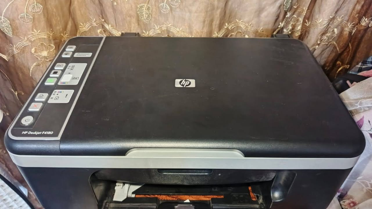 السلام عليكم 

باب غرفه نظيف جدا وكونه طحين ونص مطحنه زهرة بغداد وعندي طابعه hp  شغاله ناقصها احبار ملون وعادي


**إذا كنت صاحب هذا الإعلان وتريد حذفه لأي سبب، رجاءا أرسل رسالة إلى الدعم الفني**