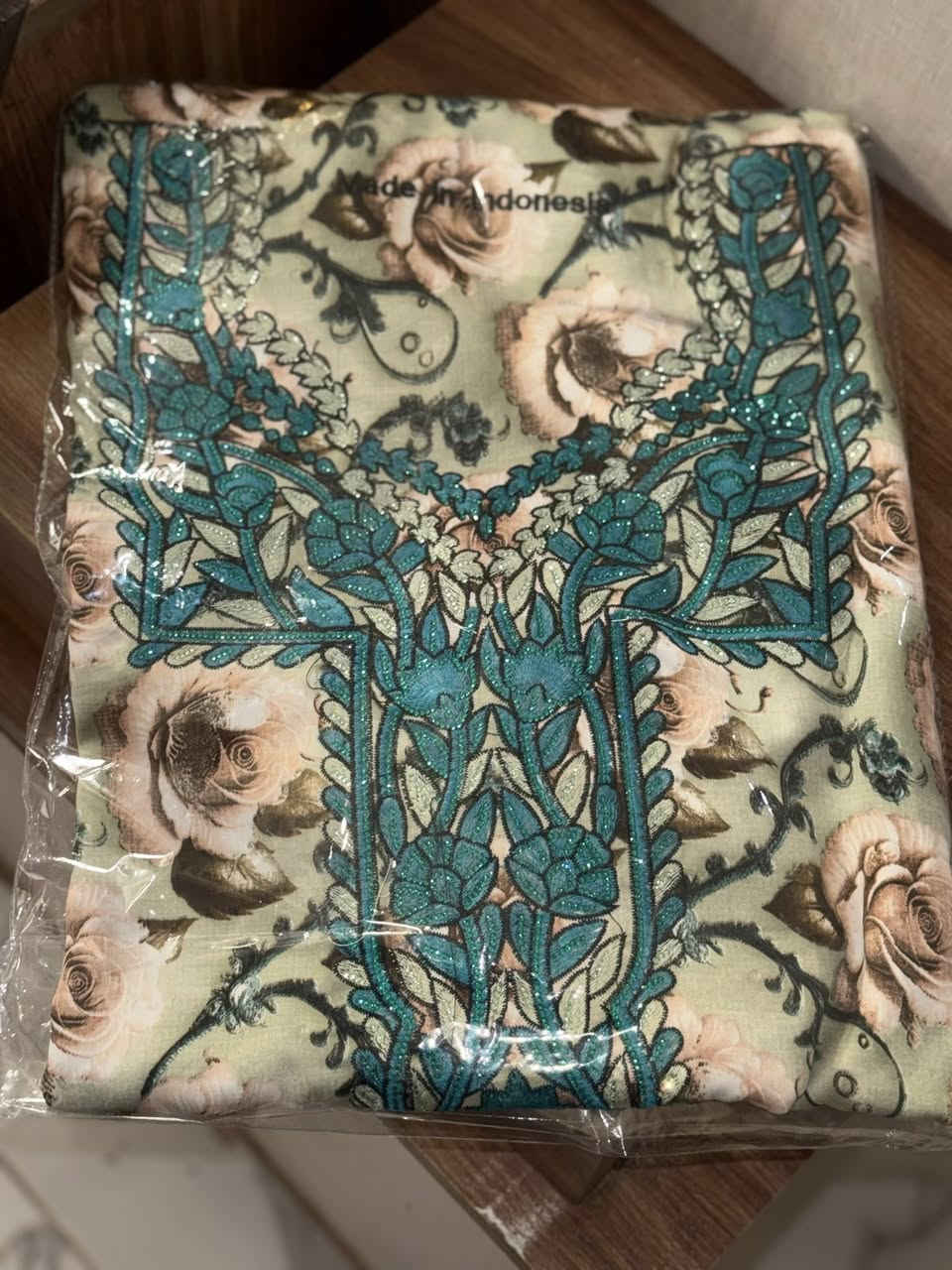 بنات هذني 12قطعه القماش حرير اندنوسي المخور ويا شال يجنن 🔥😍😍😍😍 وبأسعار مناسبه جداً فقط القطعه مع الشال ب 30 الف فقط


**إذا كنت صاحب هذا الإعلان وتريد حذفه لأي سبب، رجاءا أرسل رسالة إلى الدعم الفني**