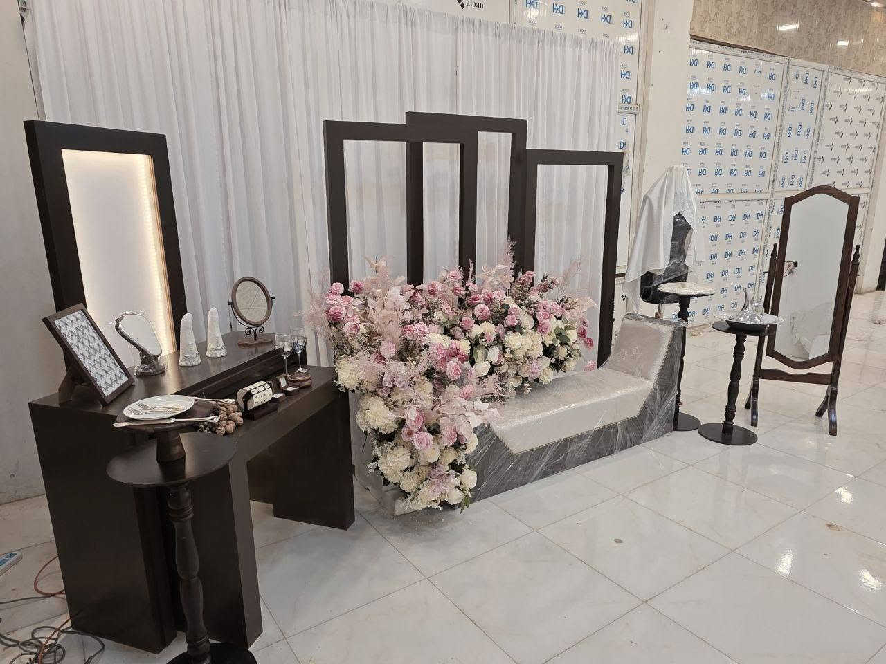سلام عليكم كوشه لبيع استخدام قليل وشراي يتصل وبي خير ويدلل ***********
