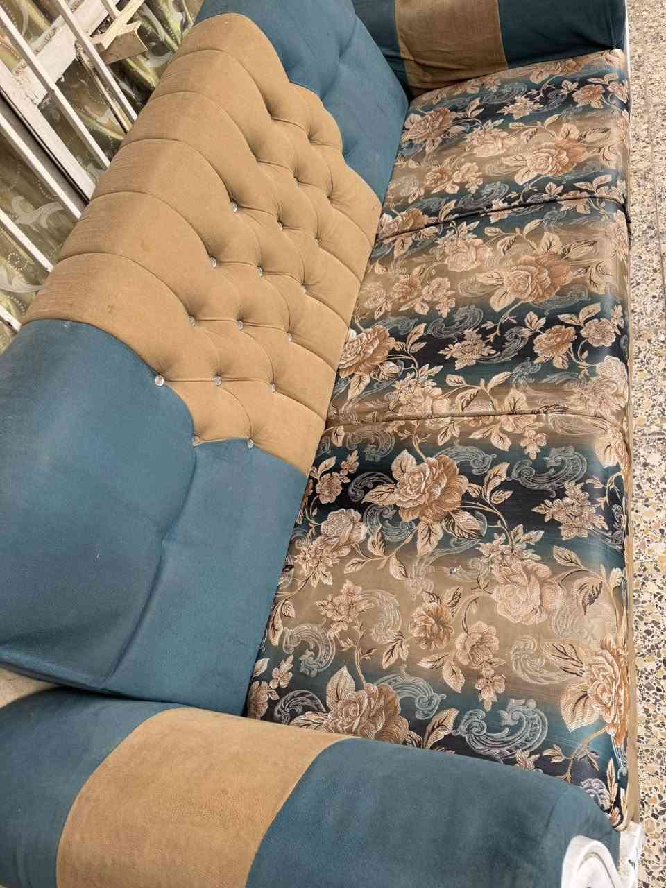 تخم للبيع نضافته واضحه بصوره مكاني الكريعات سعر التخم 300الف الي ايريده يتصل***********
