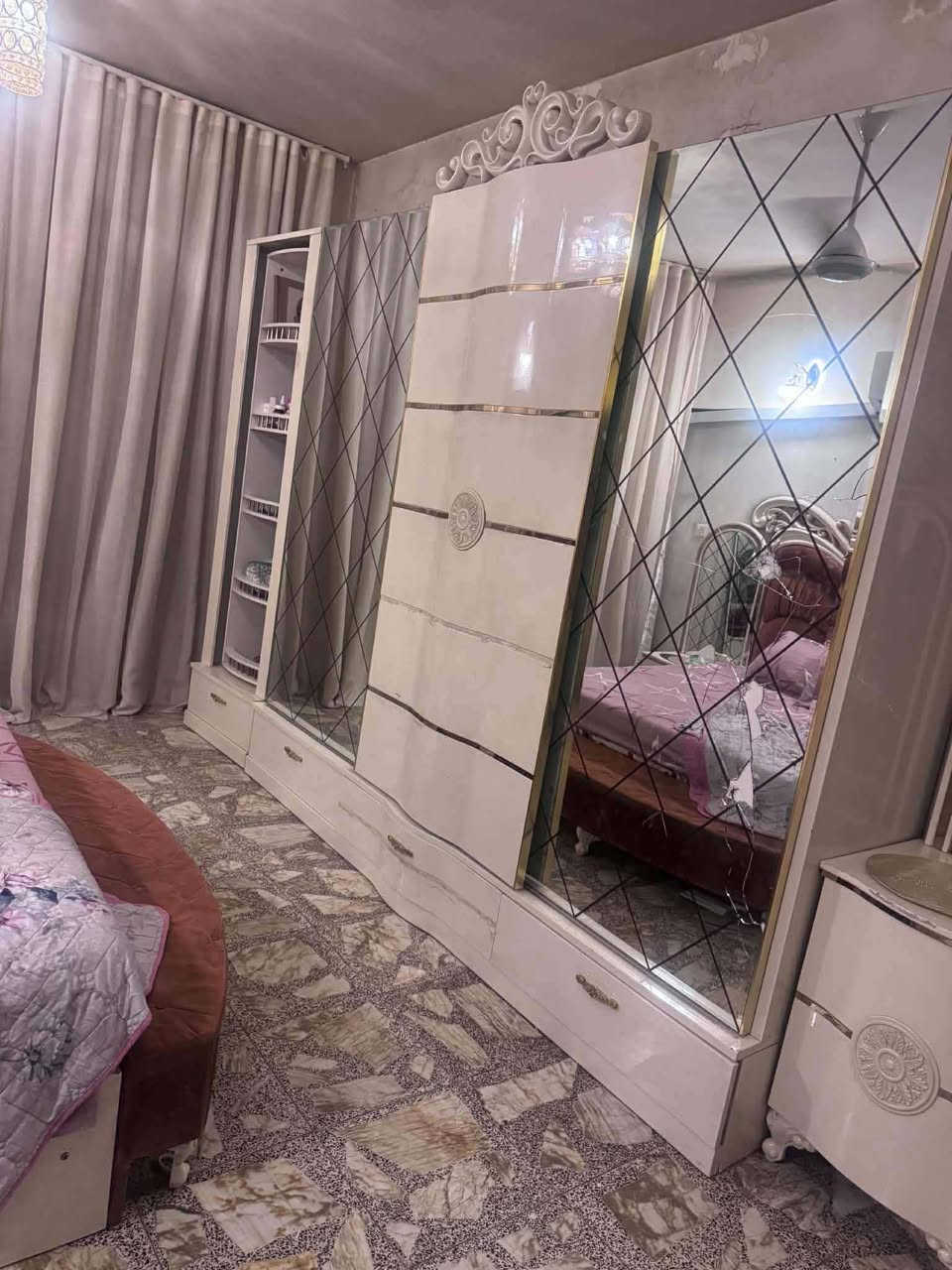 غرفة تركي ضخمه لبيع 600وبيه مجال العنوان بغداد العبيدي


**إذا كنت صاحب هذا الإعلان وتريد حذفه لأي سبب، رجاءا أرسل رسالة إلى الدعم الفني**
