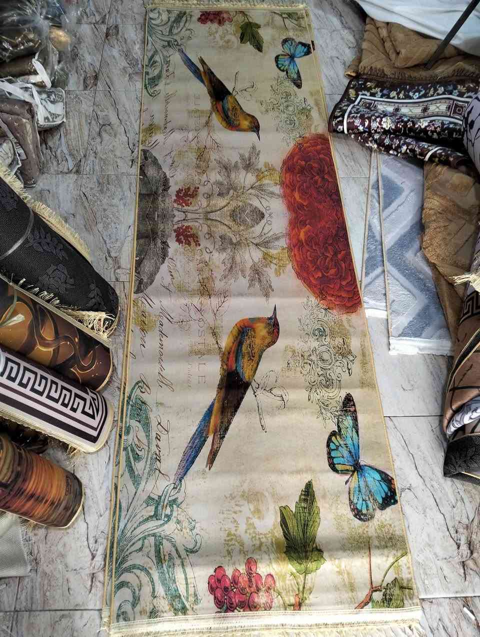 مدات ثري دي قياس 3 متر سعر الزوج ب8 فقط 
العنوان التحرير دور الجاهزة مقابيل محل كرزات حمودي يوجد توصيل ***********
