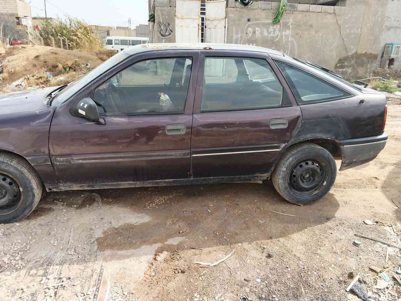 السلام عليكم اوبل فيكترا موديل 91 سياره جاهزه من كل شيء مكينه 1800 مال جناي حداديه جديده مراوس بيع الي يحب يستفسر شراي يتصل ***********السعر 23 وبيهه مجال مكاني كربلاء شرط تحويل
