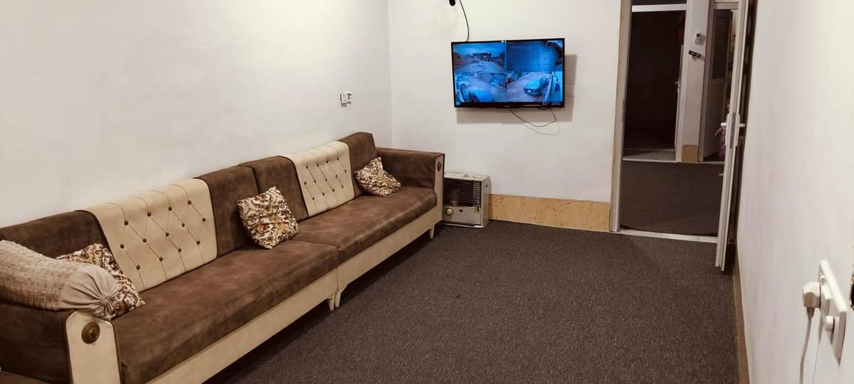 #تەنها_ژمارە_1_لە_کۆمێنت_ڕاستەوخۆ_نرخەکەیت_پێدەگات

سلام علیکم

#خانووی_نایاب تەنیشت یەک بۆ فرۆشتن ⛪
ناونیشان 📍 قەزای ڕزگاری (سموود)

◼️ گەڕەکی ئاوباریک ناو کوردەمیریەکان 🌃🌆
◼️ نزیک بازاری زاتی
◼️ سەرووی کۆڵانە پانەکە 
◼️ ڕووبەری 6 بە 20 = 120 مەترە 📏📐
◼️ ریگەپئدانە بەمەرخی وەکالە عامە
◼️ ڕووی لە خۆری ئێوارەیە 🌄🖼️
◼️ خانووەیکی زۆر پاک و جوانە 

🔴 ژوورەکانی ئەم خانووە پێکهاتووە لە ⬇️

🔶 میوان 🪑🚪
🔶 مطبخ ☕🫖
🔶 مساعد مطبخ ☕🍽️
🔶 هۆڵێک 🖼️
🔶 دوو نوستن 🛋️🛏️
🔶 ڕۆشنایی 🪟
🔶 مشتەمەلات 🛁🚿

بۆ زانینی نرخ 💵 تەنها خاڵێک لە کۆمێنت دانێ ڕاستەوخۆ بە نامە نرخەکەیت پێ دەگات یان پەیوەندی بکەن بەم ژمارانەوە 📲📞📳

***********📞✅

***********📞✅

دەتوانن سەردانی
#نوسینگەی_محمد_یاوەر_محمد بکەن 

ناونیشانی نوسینگە ◀️ ڕزگاری جادەی نێو بازاڕ 🛣️
🔴 سەرووی شارەوانی سموود. 🌆🏣
🔴 تەنیشت شیرینی خانەی زانا🍹🏢

ئێوەی بەڕێزیش هەر موڵکێکتان هەبوو بۆ فرۆشتن یان ویستان بیکڕن دەتوانن ڕەسم و زانیارییەکانتان بنێرن بۆ ژمارە ڤایبەری 📳✅ 0772116997
