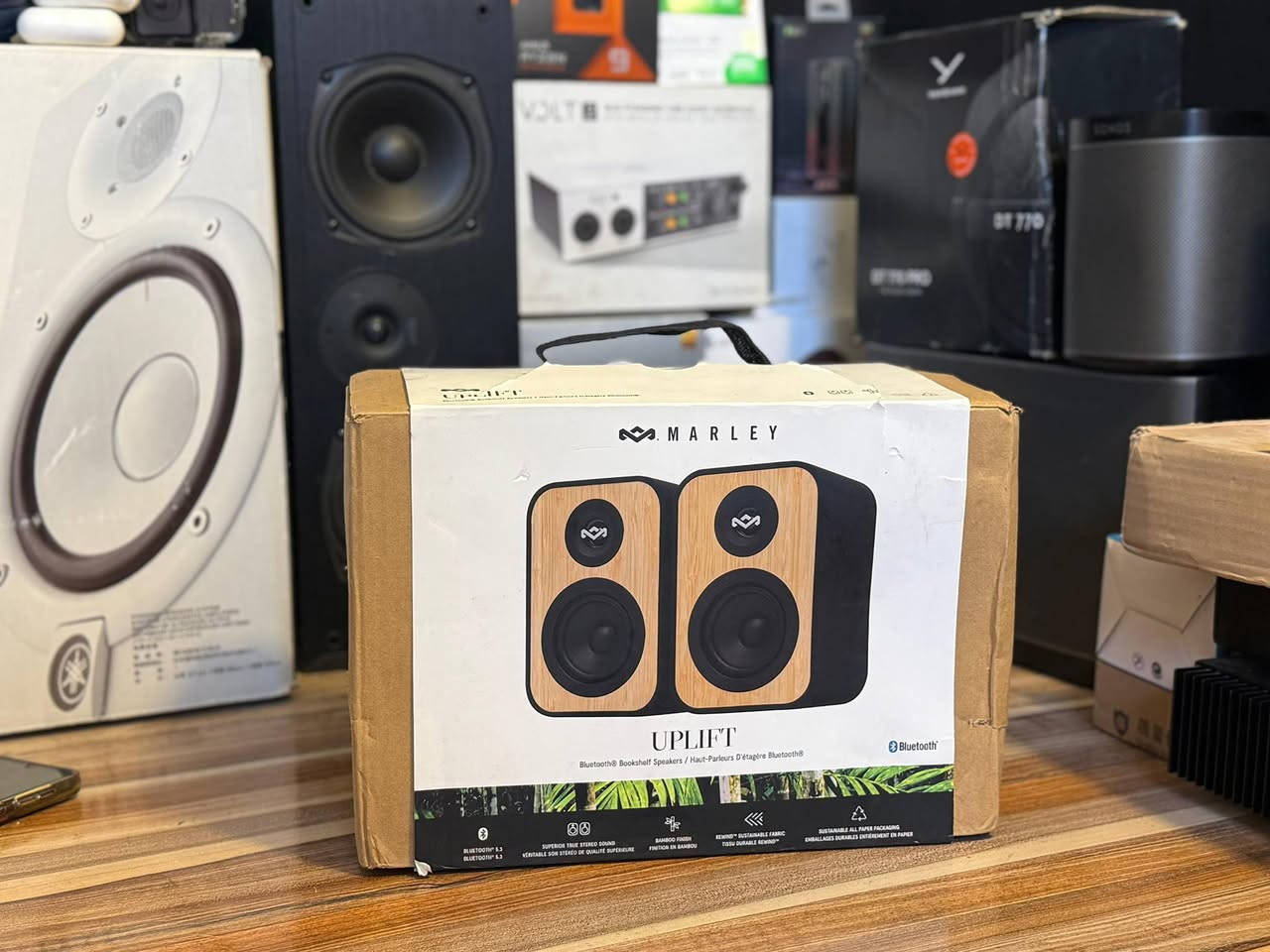 marley uplift speakers 
للاستفسار يرجى مراسلة الصفحة


**إذا كنت صاحب هذا الإعلان وتريد حذفه لأي سبب، رجاءا أرسل رسالة إلى الدعم الفني**