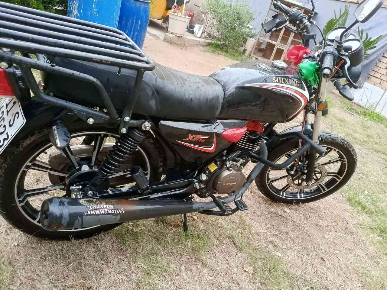 السلام عليكم ورحمه الله وبركاته
دراجه شاينگ 2025مرقم 
ماشيه 1900 - الدراجه في حاله الوكاله فقط 
 مكفوله كشر دراجه خير من الله تعال وشوف بعينك العنوان بغداد النهروان 
الاستفسار عن الرقم ***********
