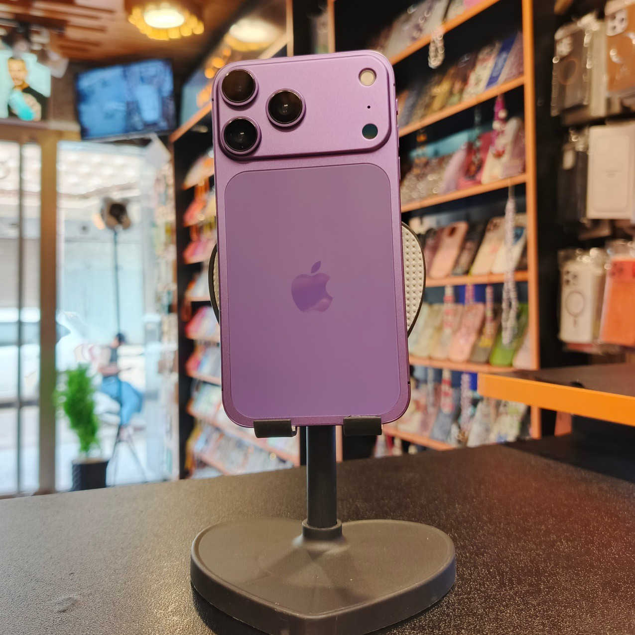#متاح هاتف مستخدم ❤
# iphone XR 
محور شاصي  17 برو ❤
الذاكرة 128 GB
البطارية 82 %
#السعر  245 الف فقط 

#العنوان _الانبار _قضاء هيت _ شارع حامي حميد _مجاور مجمع الملكة أو مقابل مكتبة الأقلام _ مركز الباشا 💥
#لتواصل معنا : 
واتساب / ***********
الانستا / albasha-mople
