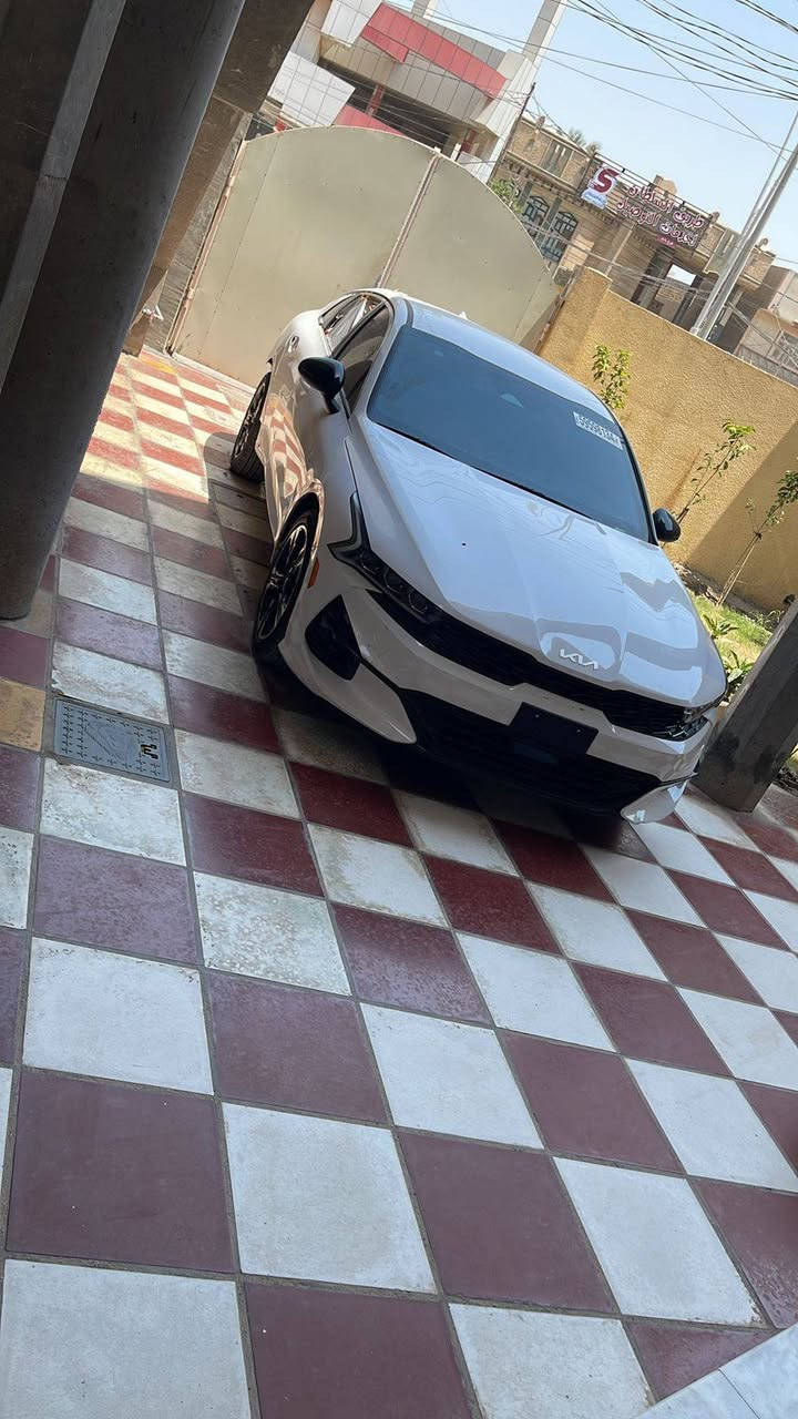 السلام عليكم من رخصت مدير الكروب سياره موديل 24 /k 5 ماشه 12الف مواصفات موجوده بل النشور السعر 170وبيه مجال السياره بدون رقم وتترقم جميع المحافظات ملاحضه اني مكلف بل النشر..وهذا رقم صاحب السياره..***********
