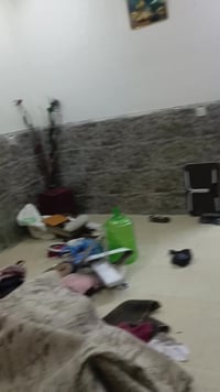 شقه طابق ثاني بناء حديث للايجار العنوان الشعب حي سومر تحتوي على غرفتين...