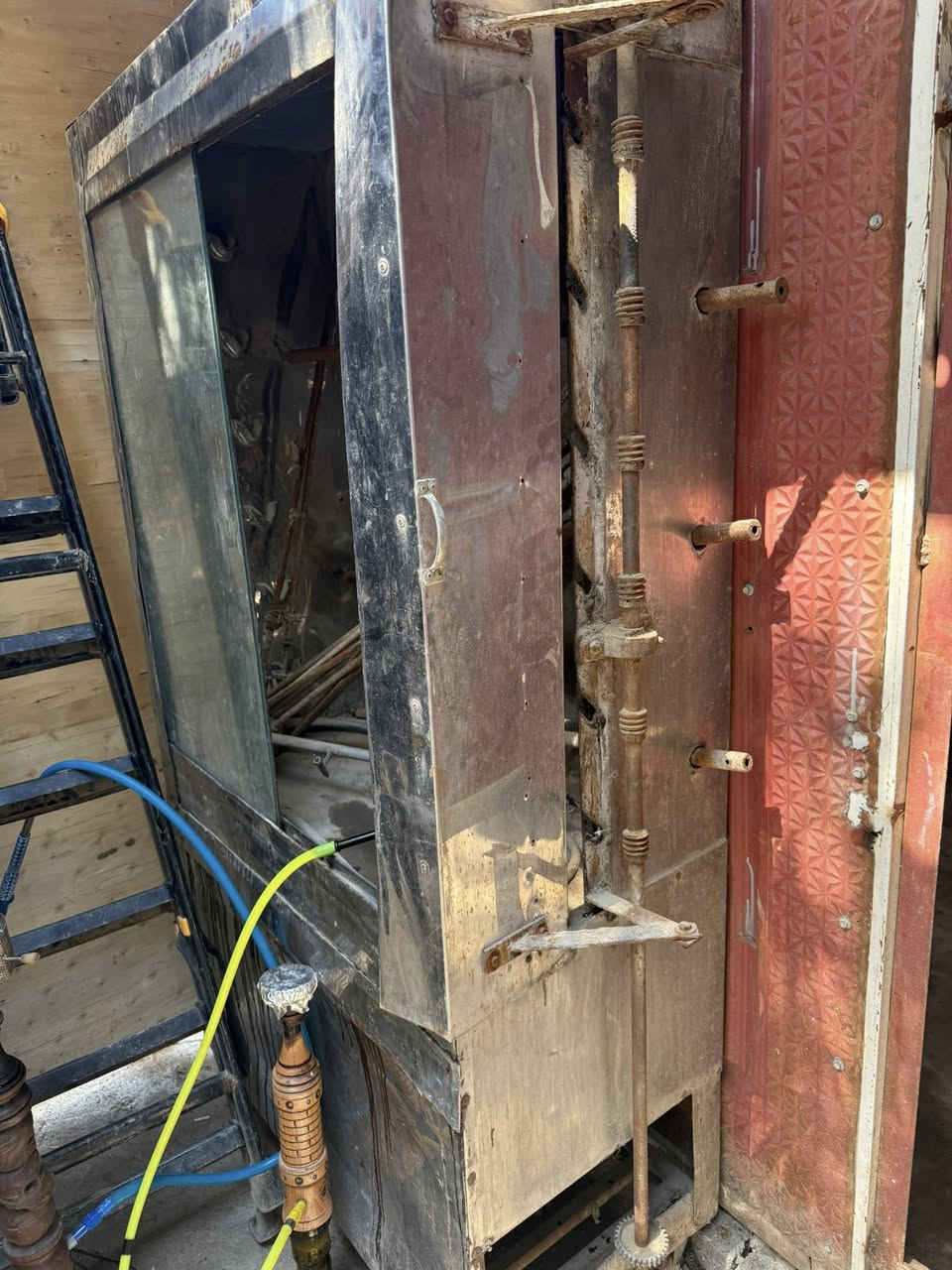 البيـع مكان بغداد قـيمهـه واخـذهة


**إذا كنت صاحب هذا الإعلان وتريد حذفه لأي سبب، رجاءا أرسل رسالة إلى الدعم الفني**