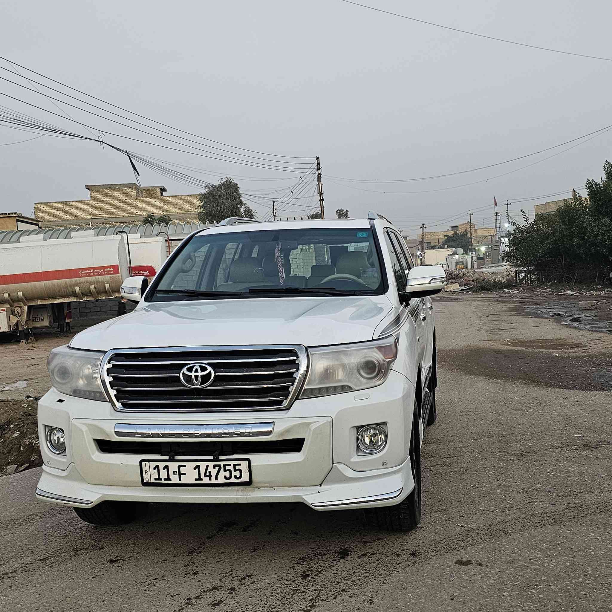 السلام عليكم لاندكروز 2009محدثه 2014 سياره مكفوله كفاله عامله عده صفحه جه عكس سايق شيلين شريط ومشلوع صبغ تحت شريط ومصبوغه تحته شريط سياره رقم بغداد بسمي تحويل ثاني يوم سياره مال بيت خير من الله الله شاهد ماشيه 251 مكاني بغداد معامل باويه. ***********
