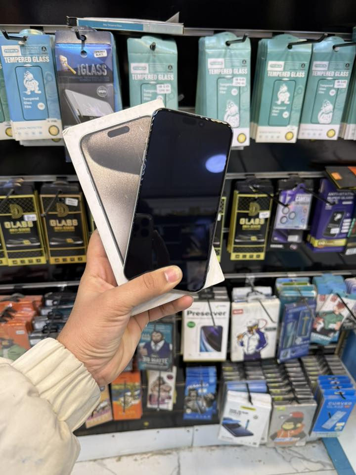 السلام عليكم
آيفون 15 برو ماكس
📱 الذاكرة: 256 جيجابايت
🔋 البطارية: 85%
🌍 عربي شرق أوسط
📦 كارتون + ملحقات

✅ الجهاز نظيف جداً
✅ على وضع الشركة (غير مفتوح وغير مصلّح)
✅ كله شغال 100%
نت – صوت – اتصال – كاميرات
❌ ما بيه أي خلل نهائياً

📍 المكان: بغداد – مدينة الصدر – قطاع 23
💰 السعر: 975 وبمجال بسيط جداً
📞 الاتصال: ***********

النشر رأي، والشراي يتفضل اتصال �
