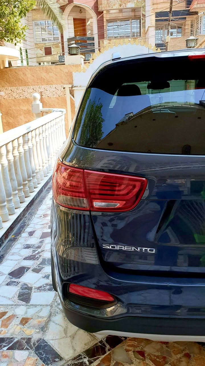 كيا سورنتو 2019  رقم بغداد الون فيلي وارد امريكي الحادث خفيف جدن خشم الجملغ مع جزء بصيط من البنيد الحادث صطحي مكفوله بدون دواخل محرك 6 تبريد 3 قطع 4 انضمه قياده تشغيل بصمه ابواب بصمه صندوق بصمه كشنات جلد اشاير بل مري استيرن تدفه كشنات امامي تدفه تحكم استيرن كامرا دواره رادار نقطه عمياع شحن موبيل تبريد شاشه العداد شاشه المرغوب جام 4 اوتو اريل نفكيشن تحكم استيرن السياره ليبل واحد وجاهزه من كلشي وبدون نقص بسمي تحويل مباشر السعر 215 وبيه مجال الشراي مكاني بغداد البلديات ***********
