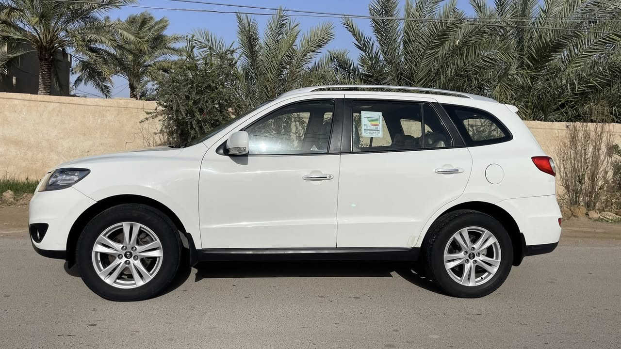 سنتافي 2011 خليجي رقم بغداد دولي تحويل مباشر فول مواصفات عدى البصمه تحكم ستيرن فتحه سقف سبعه راكب محرك 6 سلندر لا تنقيص ولا تبخير ثلاث قطع تبريد تبريد ثلج تدفئه نار جاهزه من كل شيء السياره ما بيها اي نقص اشاير مري حساسات خلفيه بيها شبرين بلباب فقط موضحات بصوره الباقي مكفول السعر ١٥٥ وبيها مجال
مكانها صلاح الدين الضلوعيه  :*********** متواجد واتساب
