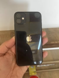 ايفون 11 • ١٢٨ • بطارية ٧٦%','دبل خط