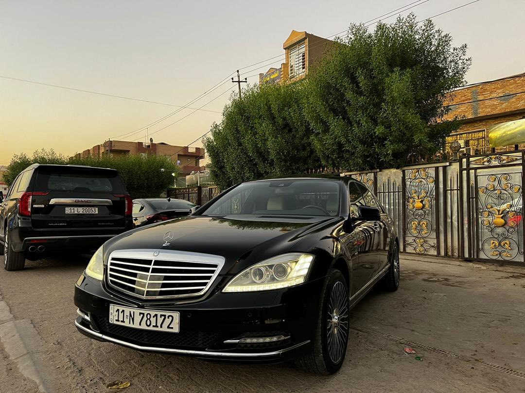 السلام عليكم 
مارسيدس s350 موديل 2011 وارد يابان
محرك 6 سلندر 
مغلفه ppf
 كشنات امامي خلفي خزن و تدفئه و تبريد
فتحه
كروس سرعه
تخم تاير جديد
ابواب شفط
رادار
جكات
بردات كهرباء عدد 5
حساس امامي حلفي
السونر منشور ويه الصور
السياره ماشيه 162كيلو
السعر 23500$(دفترين و35)
مكلف بلنشر 

رقم صاحب السياره
***********
