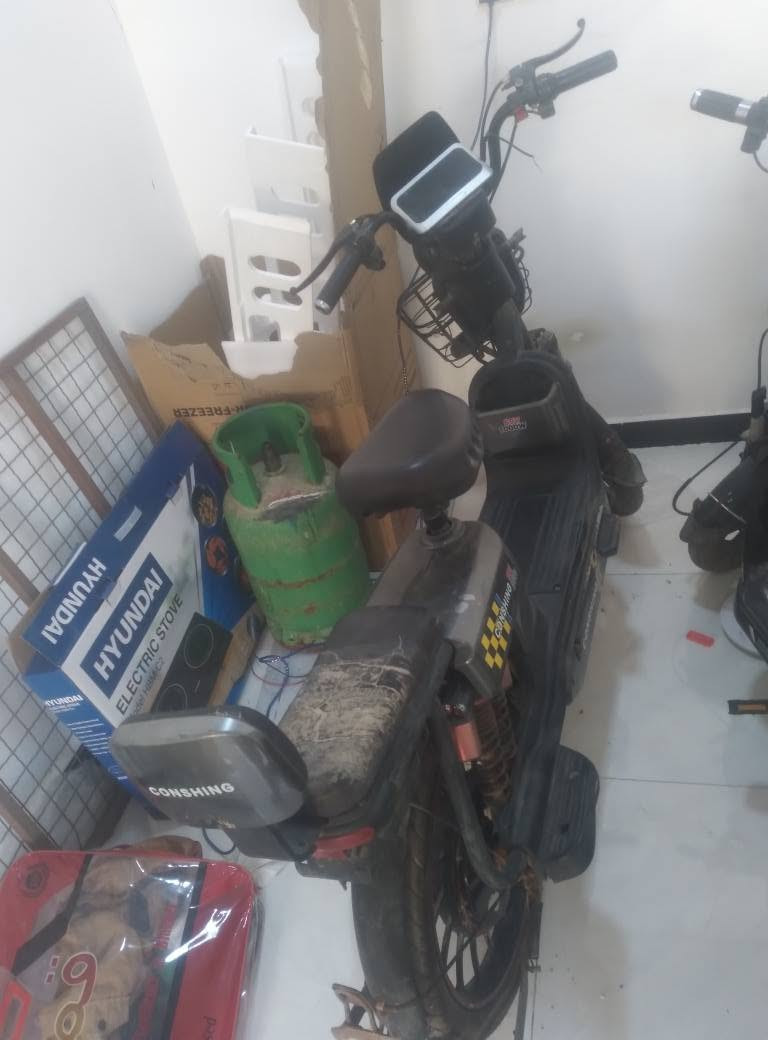 دراجه شحن حجم 20 نظيفه ومرتبه هيه وبطارياتهه شغل وطلع السعر 250 وبيها مجال للشراي وبلخدمه رقم الواتس اب *********** البصرة, العراق
