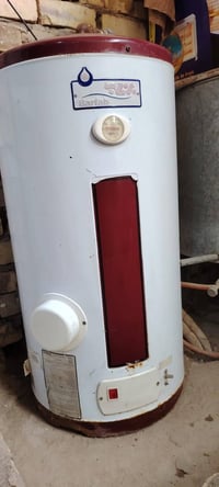 كيزر • نضيف • ٩٠٪ جديد