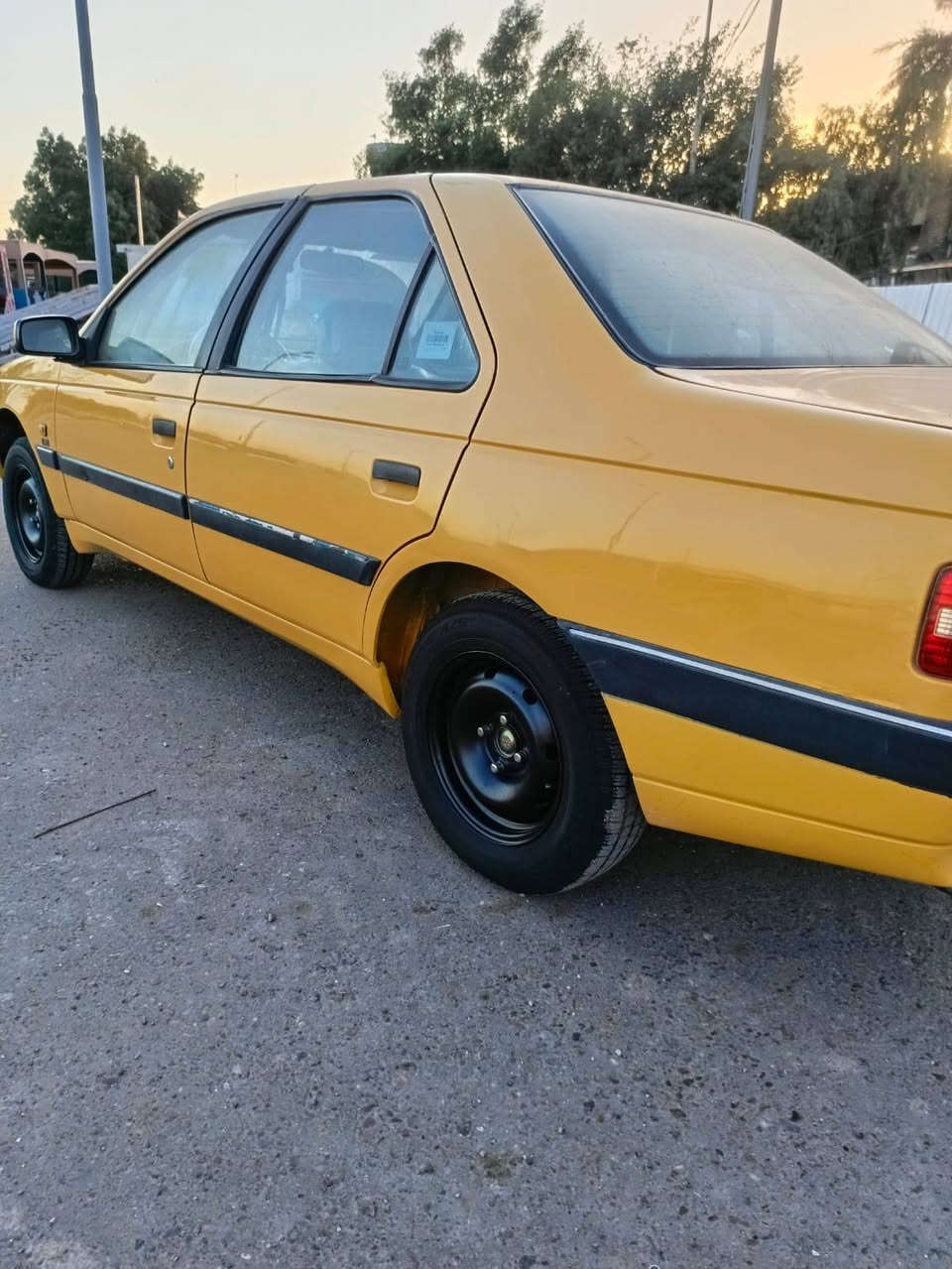 سلام عليكم بيجو لميس موديل 15 هيئة مصفرة سنوية ل 29 مكفولة كفالة عامة بدون صبغ بدون ضربة السعر 49 العنوان بغداد الرقم ***********
