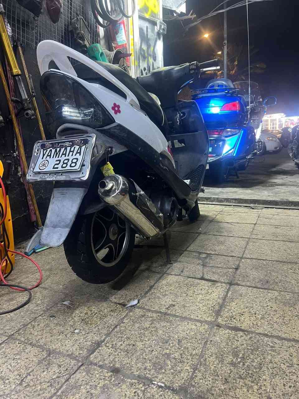 السلام عليكم ماكس 120
55بلادي  بيها كومه غراض وكفر مال اربع ولفات دراجه مال رمبه ***********
