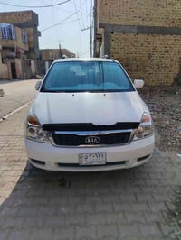 كيا سيدونا 2008جاهزه من كلشي باسمي07809438805 السعررررررر 137 رميثه