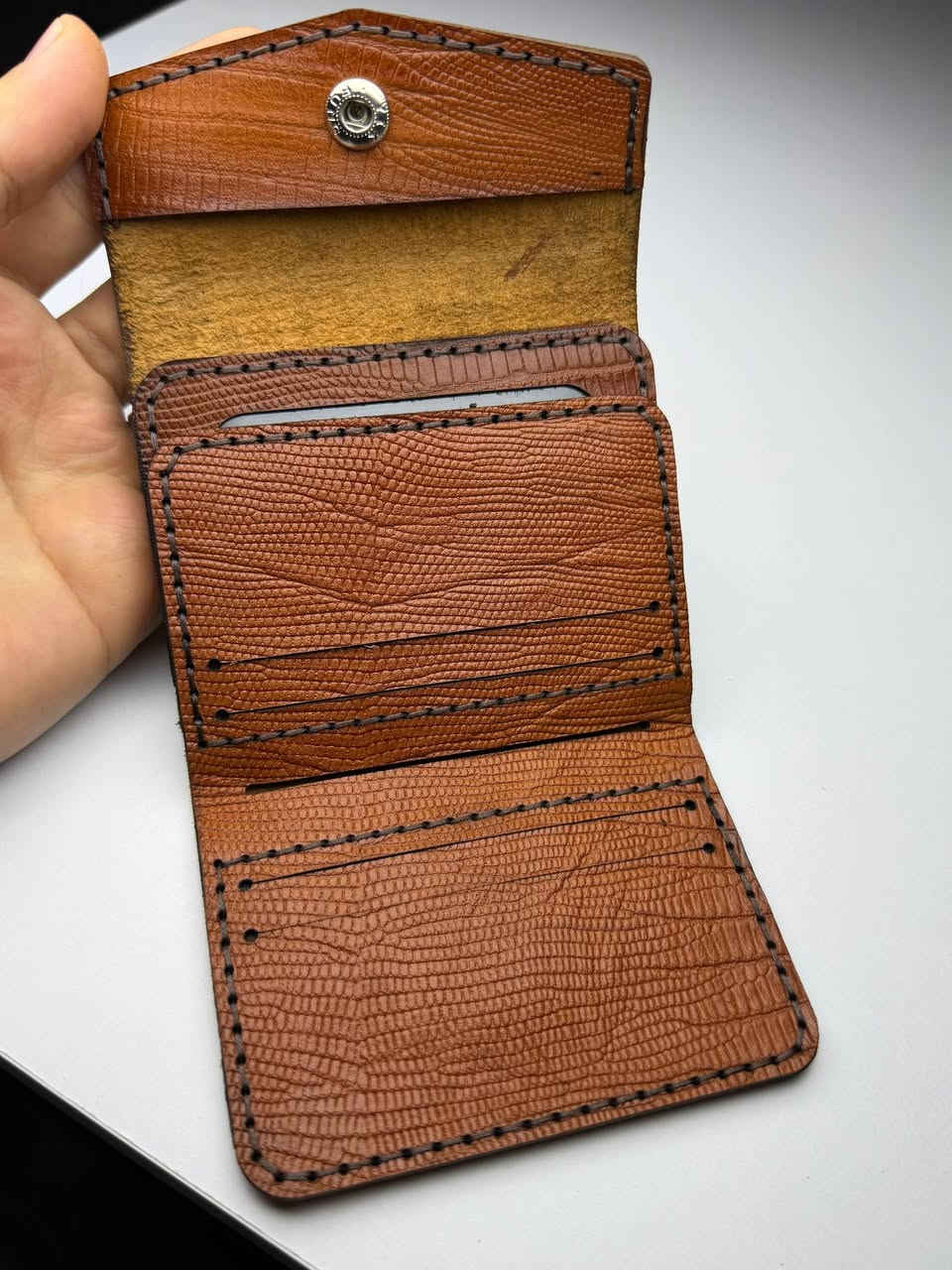 محفظة كارتات  
جلد طبيعي 100‎%‎  ( على الفحص ) 
تحتوي على 6 خانات لحفظ الهويات 
جيب داخلي عدد 2
طباقيه 

10 الاف على اول تم

eFvzONIukMpZesdJwo


**إذا كنت صاحب هذا الإعلان وتريد حذفه لأي سبب، رجاءا أرسل رسالة إلى الدعم الفني**