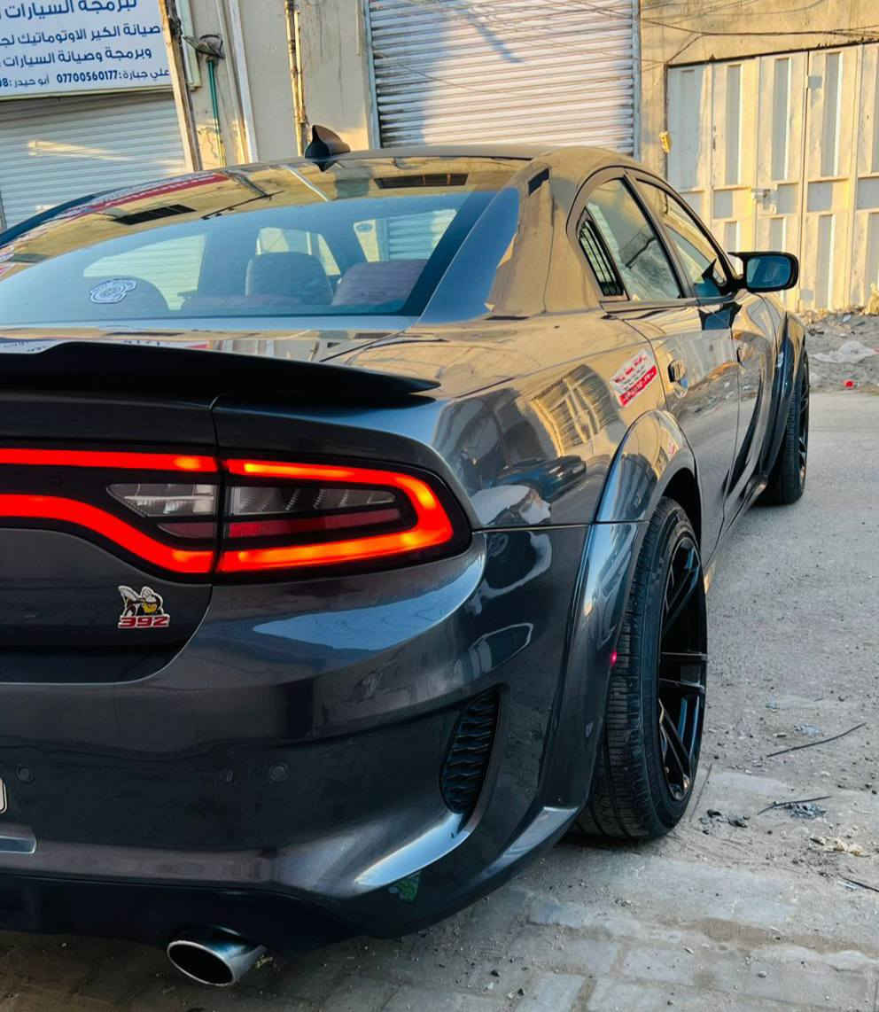 #بسعر_مناسب_جداً 
دودج جـارجر ( سكـات باك ) 
الموديل: [ 2021 ]
المحرك: [ V8 / 6.4 ] 
الگير: [ أوتوماتيك ]
الممشى: [ 32 الف كيلو ]
اللون : [ رصاصي - غامق ] 
الحالة: [ السيـارة ضررهـا جاملـغ وبنيد بالإضافة الى طخة بالجاملغ الخلفي ]

[ الـــــمـــواصــفـــــات ]

- بصمة تشغيل + تشغيل عن بعد 
- شاشة كببرة 
- كاميرا + كار بلي 
- سستم سماعات 
- مقاعد جلد + الكنتارا 
- مقاعد كهربائية 
- مقاعد تدفئة + تبريد 
- فجوج بريـك بريمبو 6 بستم والخلفي 4 بستم 
- وبقية المواصفات المعروفة 

[ الاضـــــــافــــــاات ]

- برمجة + تفريغ
- داون بـايب + بوابـات أكزوزت
- دركـة فورجد ( أزرق ) 
- تفصال كامل لـ الاكزوزت عند ( علي الوادي ) 

الموقع: [ بغـداد ] 

للتواصل واتس اب او اتصال : [ ***********
