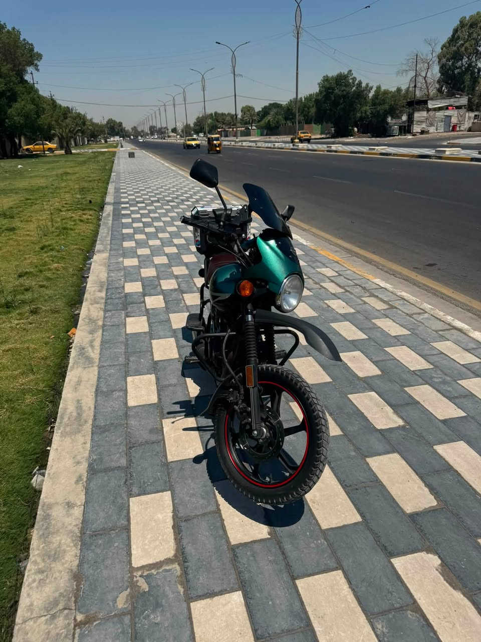 موديل 2023  نازله ب 2025-4-19  الدراجه نظيفه
مكفوله من التاير للتاير  ادامه جديد  زنجبل دسك جديد لايت زنون شاحنه +استان مبايل 2 شغل وطلع كلشي متصرف عليها 

رقم بغداد بسمي تحويل ثاني يوم 

مكاني بغداد 

*********** 

عارضها 2750 وبيها مجال
