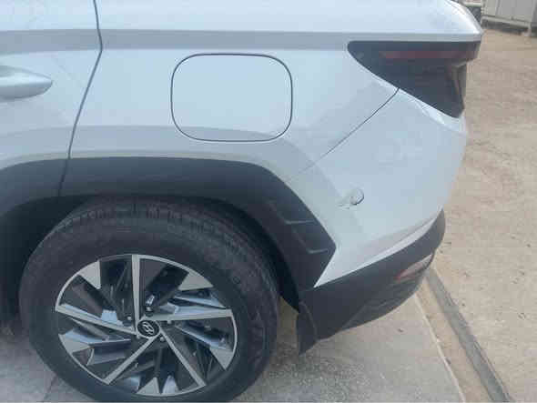 سلام عليكم توسان 2024 
ماشيه 28 كيلو
مواصافات فول عدا الفتحه
مكفوله غير الي بالصوره 
ضربه بالجاملغ الاماميه
رقم بغداد 
*********** بغداد
