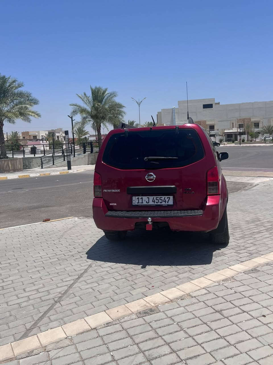 نيسان باث فايندر ٢٠٠٦ 
محرك ٦سلندر ٤٠٠٠ جديد 
كير اوتماتيك دفع رباعي 
رقم بغداد دولي باسمي شرط التحويل 
صدر امامي جديد 
صدر خلفي نص عمر 
تبريد شغال 
شاشه وكامره 
٧راكب 
السياره بيها ٢قطعه صبغ بدون دواخل 
سياره جاهزه وحلوه 
سعرها ٩٠ وبيها مجال بسيط 
مكاني صلاح الدين تكريت 
للتواصل ***********

