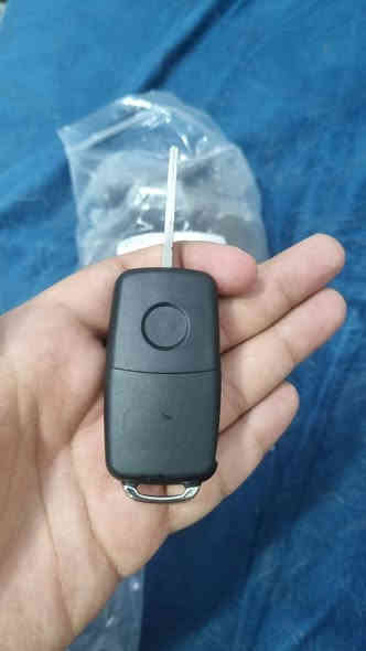 غلاف بصمة فولكس واكن سعر قطعة 10الف مع توصيل للتواصل ارسل طلب صداقه او ***********
