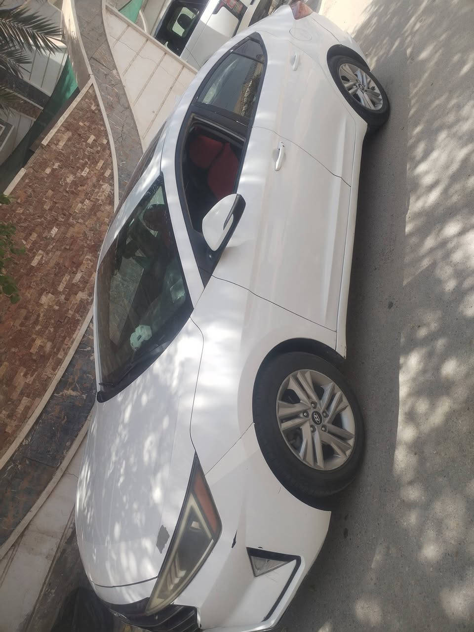الانتره موديل ٢٠١٩ فول موصفات بصمه حادثه جاملغ وباب ودوسه *********** صاحب سياره انه مكلف بلنشر سعره ١١٢
