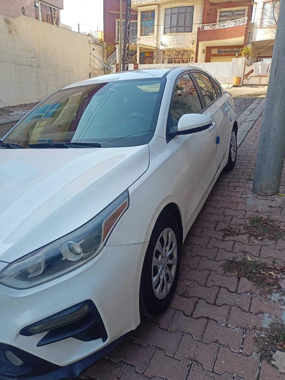 كيا فورتي ٢٠١٩ وارد امريكي محرك ٢٠٠٠ المرغوب ماشية قليل بحدود ٤٥ الف  حادثها فقط باب خلفي عكس سايق وشوي جاملغ  السيارة موجودة في سليمانية رقم سليمانية  السعر المطلوب 135$. اتريد وكالة اتريد تحويل بنفس اليوم  
*********** 
اخوان فقط واتس اب فقط وشكرا
