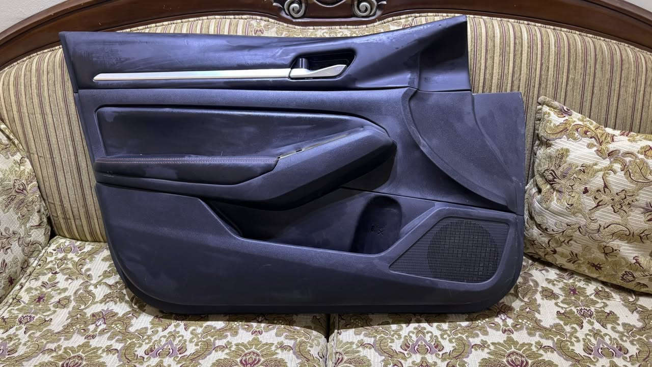 السلام عليكم 
هاي اداوات نيسات التيما 2024 
للبيع الي تفيدة خلي ينطيني سعر بالي يرضي الله  
 هذا رقمي
العنوان بغداد
***********
