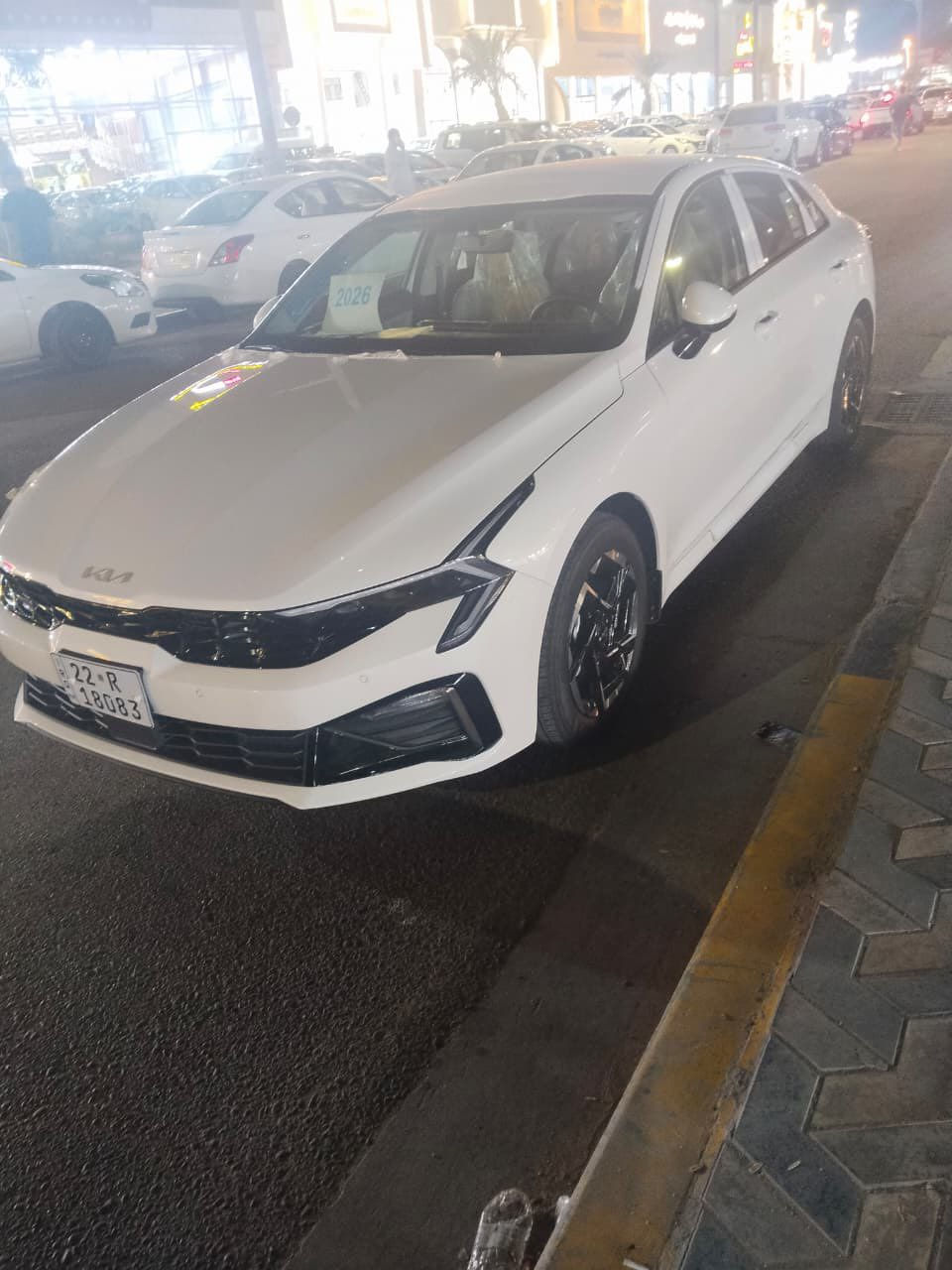 سلام عليكم شباب للبيع كي فايف موديل 2026 فول موصفات زيرو ماشيه 6000 رقم اربيل وكاله مجانيه مكاني بصره رقم تلفوني ***********
