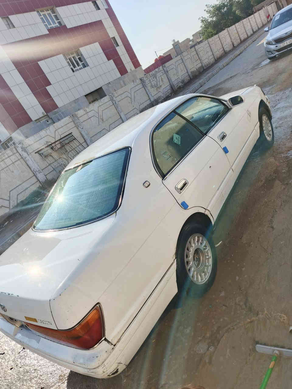 السلام عليكم سيارة بطه فصل رقم الانبار مشروع وطني 
تحويل ثاني يوم بيه كصه طنطه حداديه جديدة تخم تاير 
مكينه وكير مكفوله ما متواجد على الفيس
***********
السعر 35 وبيه مجال
