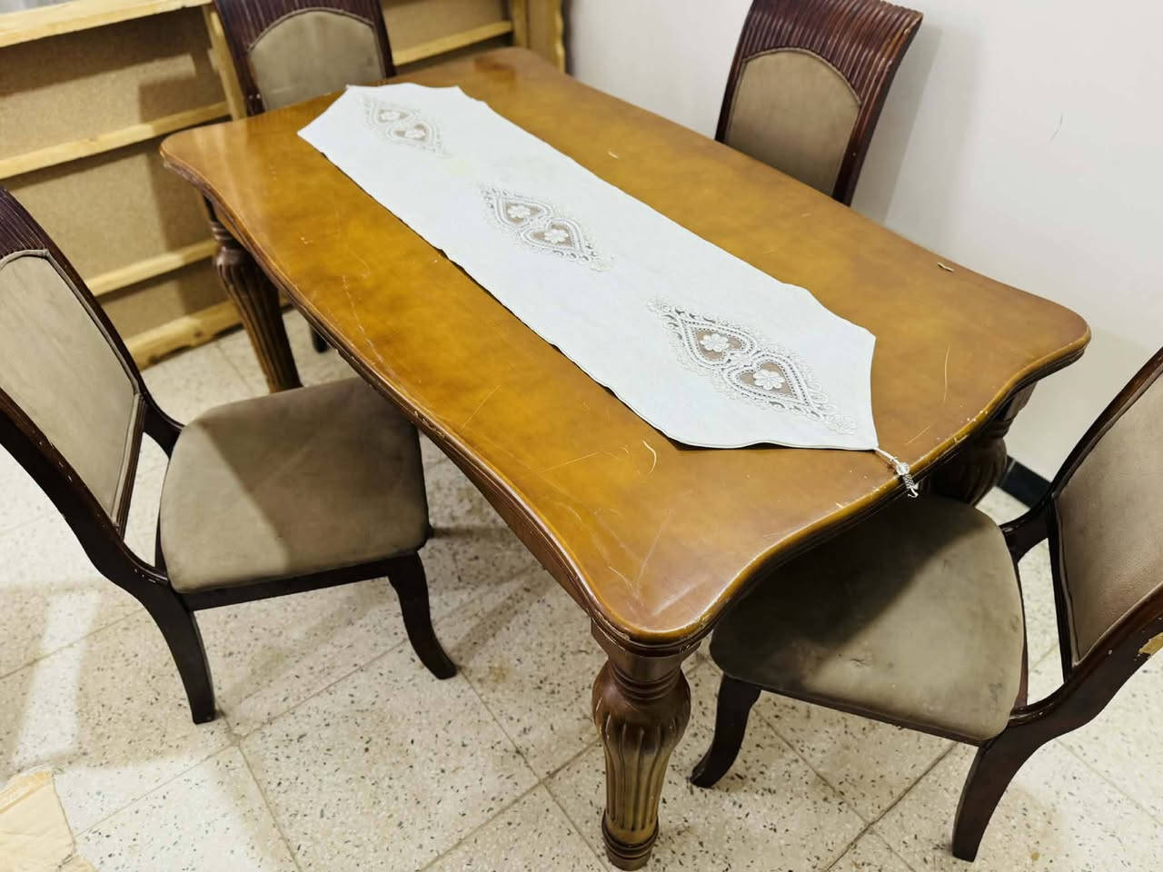 #للبيع ميز طعام 4 كراسي خشب زان الثقيل كلش نضيف السعر 175 العنوان حله ورديه خارج


**إذا كنت صاحب هذا الإعلان وتريد حذفه لأي سبب، رجاءا أرسل رسالة إلى الدعم الفني**