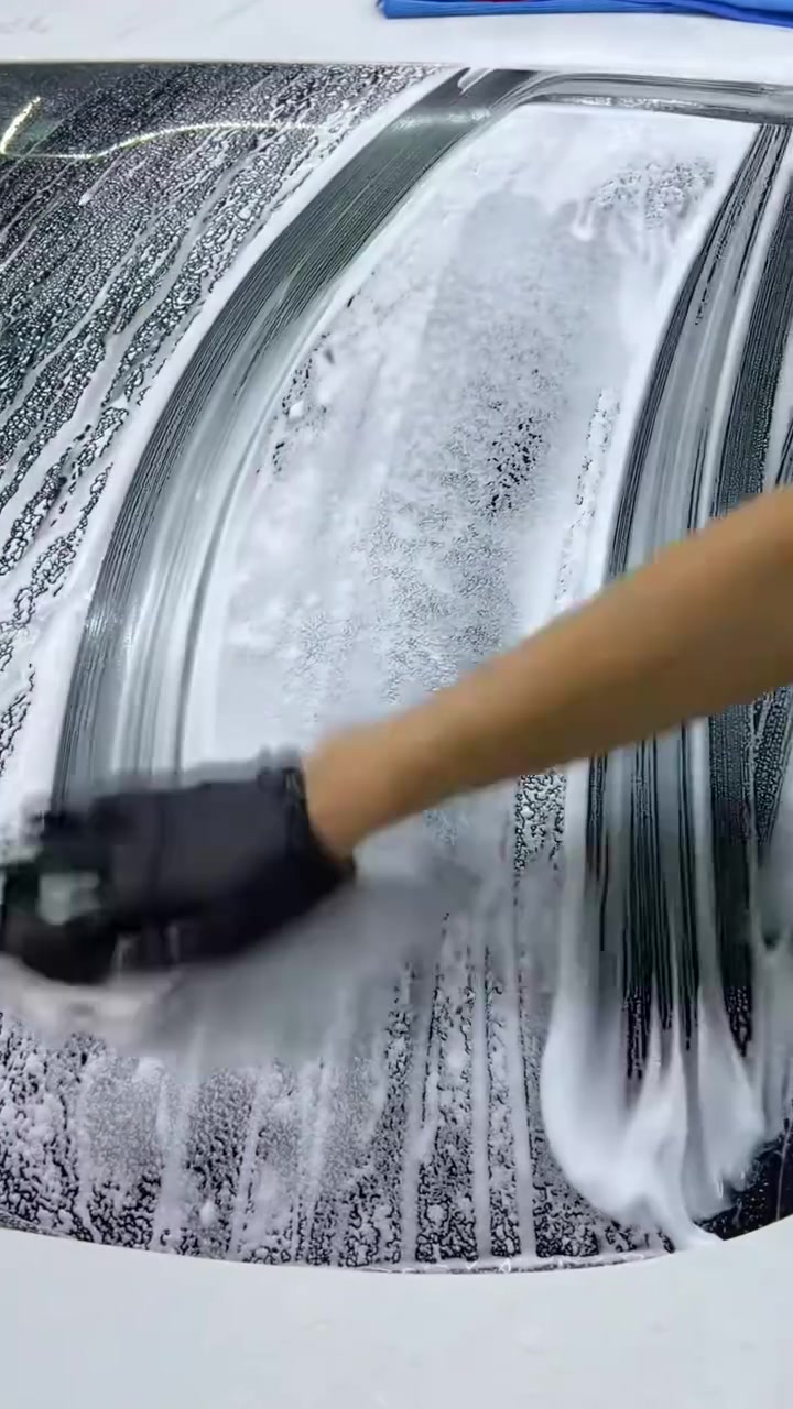 🚗✨ خلي زجاج سيارتك صافي وواضح!

فرشاة تنظيف مع محلول إزالة الزيوت 🌟 تنظف الزجاج والمرايا بسهولة 💨
تزيل الدهون وتمنع بقع الماء، لتحسين الرؤية 🌧️🌙
تصميم عملي وآمن على الزجاج، حجم 120 مل 🖐️

قيادة أوضح وأمان أكثر بدون تعب! 💪
للحجز والاستفسار في الخاص.


**إذا كنت صاحب هذا الإعلان وتريد حذفه لأي سبب، رجاءا أرسل رسالة إلى الدعم الفني**