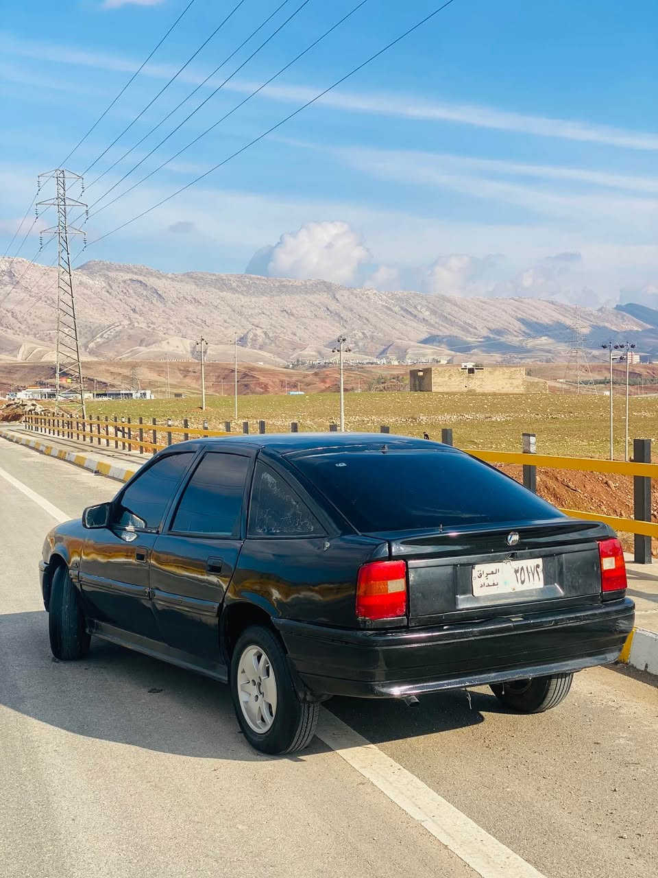 ئؤپل فيكترا ١٩٩١ 
ئارم بلاستيك سليماني
مةكينة ١٨ 
گير عادي 
تةبريد گةرمي بة شةرت 
Abs
پاوةر 
لايت زينؤن 
سلايد 
ويل كةپ
جوار تاية ويلي نوي
كارةباي كامل بة شةرت 
توند تؤلي بة شةرت 
ئارمي بة شةرتي مرور و مةفرةزة و كؤمپيتةر 
ناو داخيلي زؤر جوانة 
سةيارةكة كامل جايزة 
شوين كؤية 
نرخي ٢٢ معامةلة
***********
*********** كويسينجاك, أربيل
