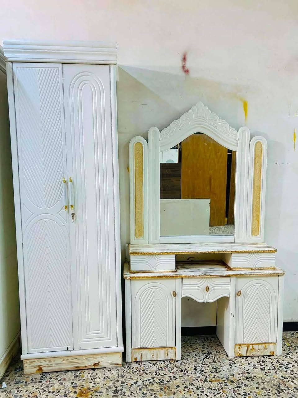 غرفة نوم صاج عراقي -
تصميم تركي لون مميز 
داخل صاج ضهر صاج
صبغ حراري رش
 عملية وتتحمل  
✨ : نظافة 90💯
لسعر: 900

🪛 شد ونقل مجاني داخل بغداد 🚛  
📦 توصيل متوفر لباقي المحافظات بكروة


**إذا كنت صاحب هذا الإعلان وتريد حذفه لأي سبب، رجاءا أرسل رسالة إلى الدعم الفني**