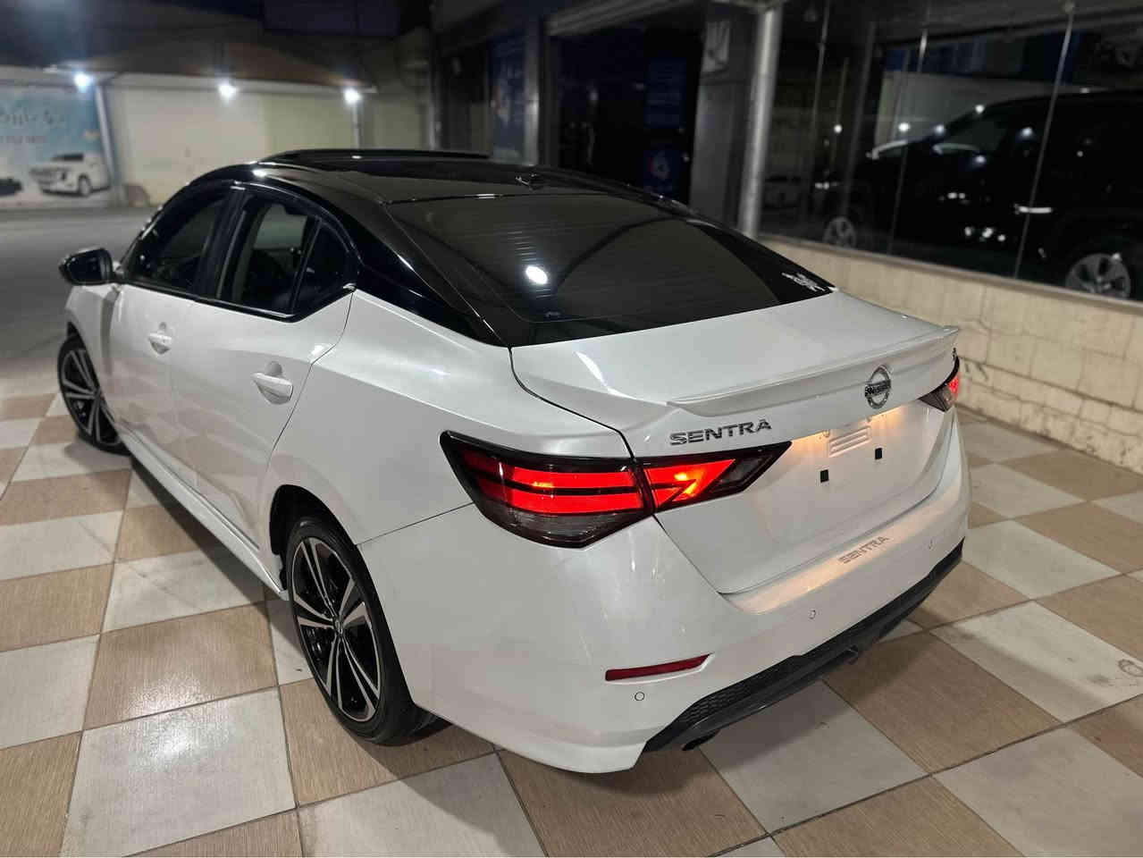 SENTRA 2023 SR+ 
سه ياره كه چه مه لاخ پيشته وه بؤياخ په ليك له ده ر گاي سه ياق ناو ده ر گاي تؤزيك گرتوا پيش پشت كه پسه قه پات مواسه فاته (سلايت-٥كاميرا-سه قف ره ش-كوشن جلد-رادار-كوشن گه رم-سوكان گه رم - سه ماعه boss-هتد سه ياره كه ته نها شاني ته قيوه هه موو گيان به شه رت گيرو مه كينه كاره باي به شه رت نه نها ١٩ مايل رؤشتوه كاتي نه شكاوه ٢ مانگ كاتي له گه له نرخ-١٥٨$ مه جاليكي كه م 
ره قم شانسي:…3N1AB8DV4PY272363
***********
*********** رانية, السليمانية
