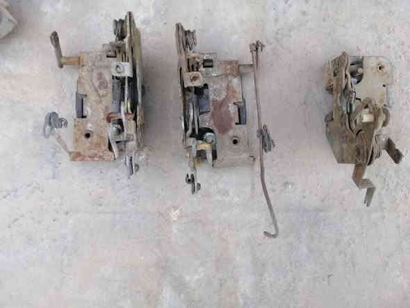 السلام عليكم ورحمة الله ادوات برنس عادي للبيع السعر100ألف قفل العنوان كربلاء المقدسة الاتصال على رقم او مراسله واني خادم  ***********
