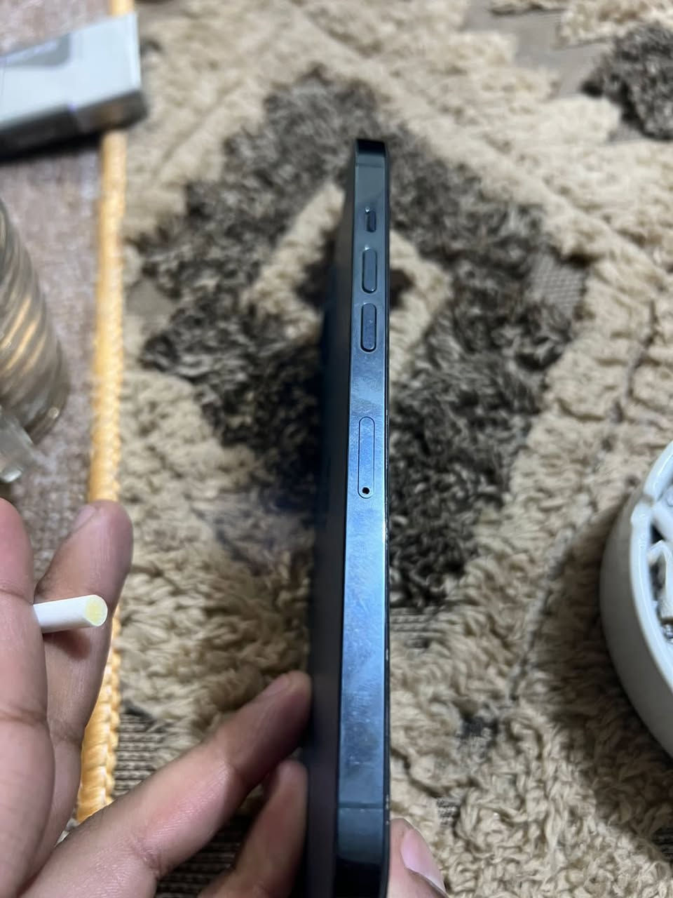 البيع ١٢ برو ماكس ***********
