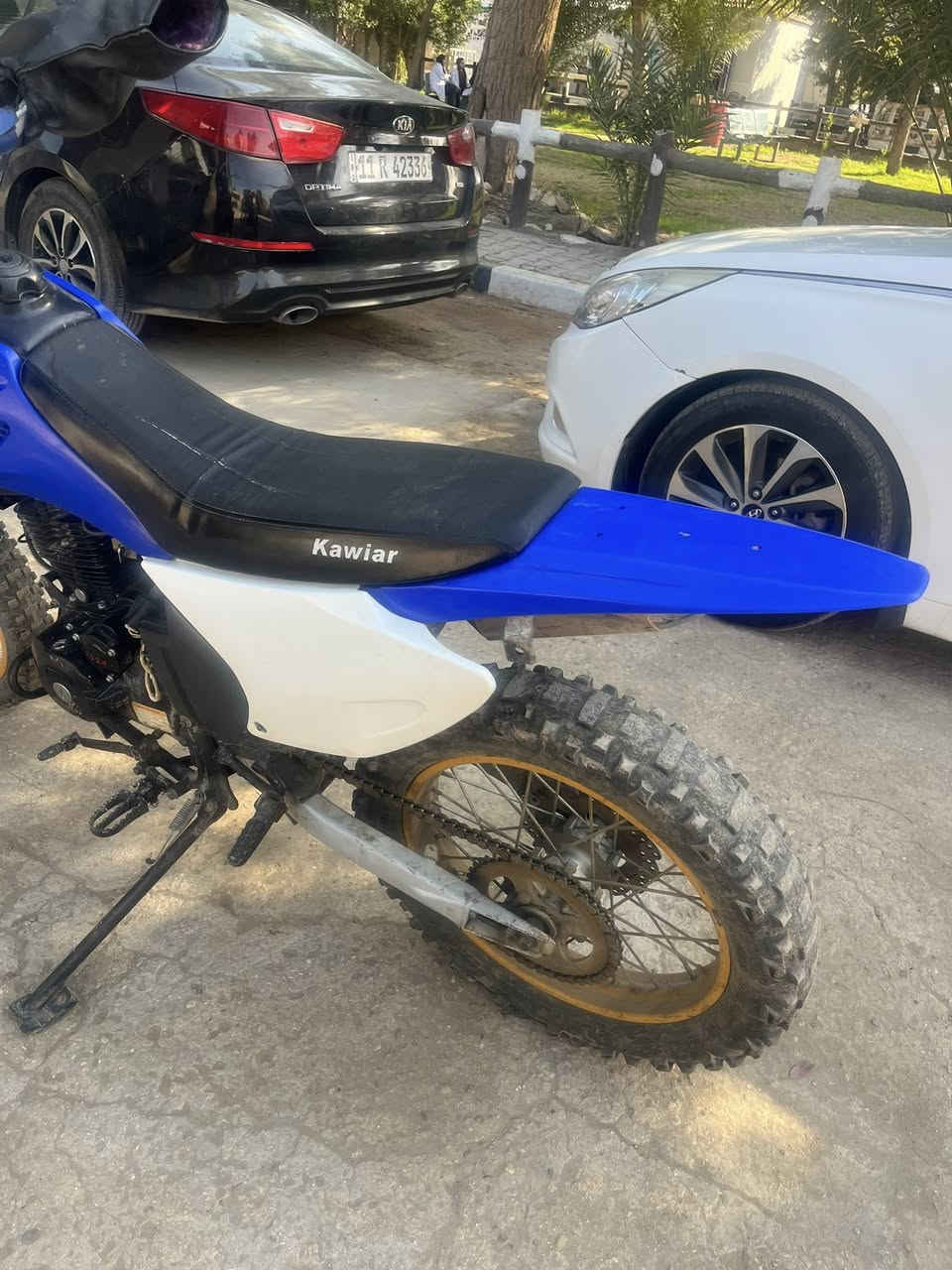 السلام عليكم اخوان دراجه كاويار محرك 250 مكفوله كفاله عامه بيها اوراق وكمرك مكاني واسط نعمانيه *********** السعر ب1400 وبيها مجال
