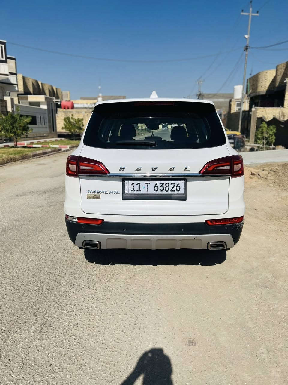 سلام عليكم هافال 2018 H7L
فول مواصفات 
شاشة كبيرة للوسائط
و شاشة الكترونية كبيرة للعدادات و اعطال السيارة تكدر تغيرها 3 اشكال
تحكم ستيرن
3 قطع تبريد منفصلة
محرك 2000 تيربو 
حساسات 360 درجة
بلوجكترات متحركة مع العجلات
جامات تنزل و تصعد من الرموت 
3 انظمة قيادة سبورت ايكو عادي
مازس تحكم بلوسائط
مري شفط و اشاير بلمري
مرقمة بغداد
مكان السيارة بابل قضاء القاسم
الرقم ‭0786 669 2716‬
